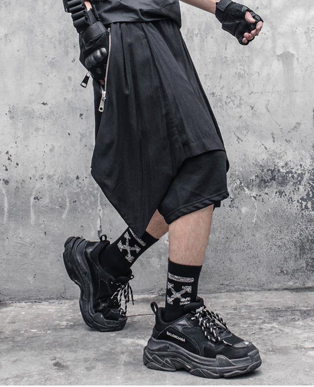 Men's Casual Irregular Black Shorts